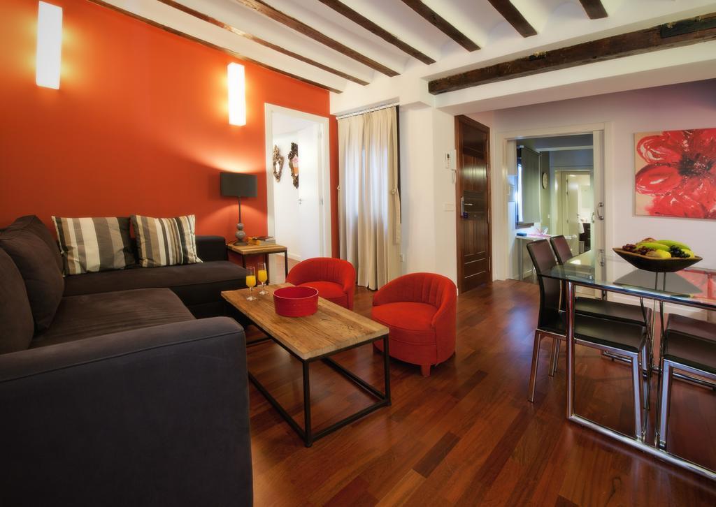 Apartamentos Abad Toledo Room photo